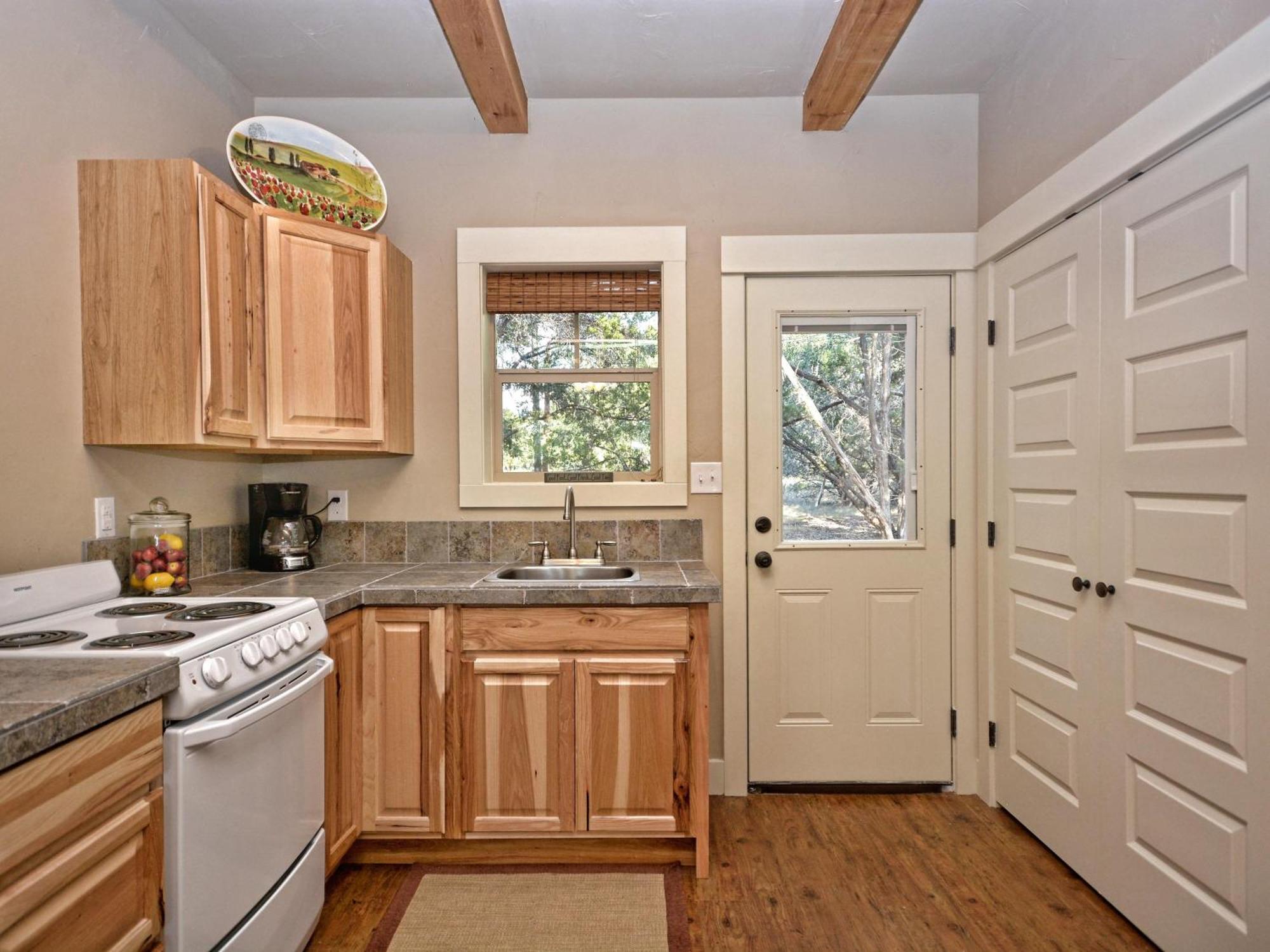Cabins At Flite Acres - Mountain Laurel Wimberley Bagian luar foto
